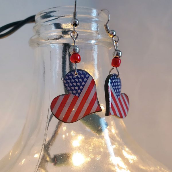 Mia Jewel Shop: American Heart Earrings