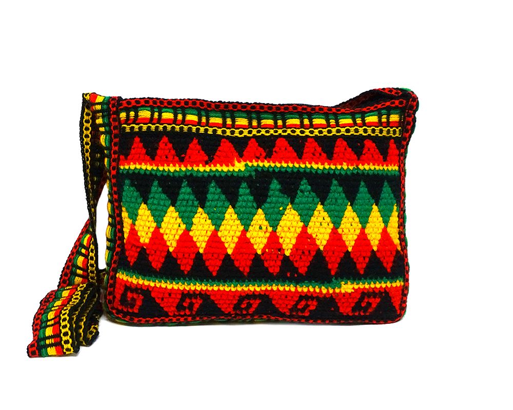 MB-030901090104 Medium-sized thick rectangle-shaped crochet purse bag with tribal pattern diamond shape design in Rasta colors.