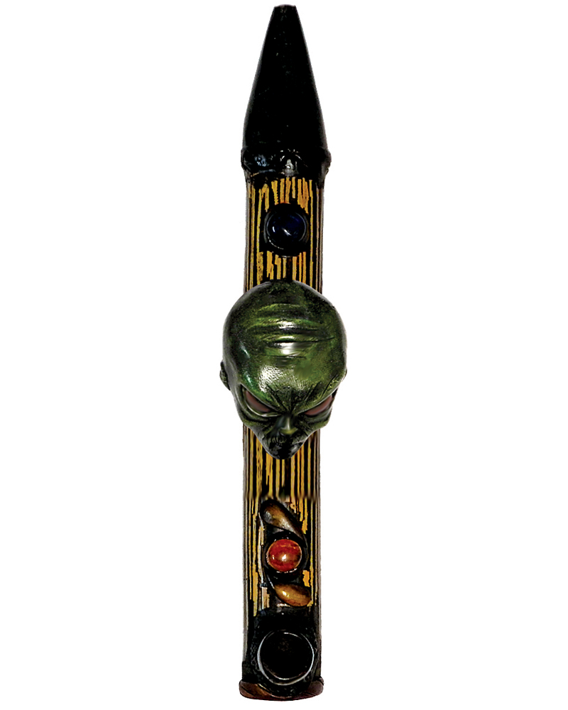 PP-040802 Handcrafted tobacco smoking natural bamboo wooden peace pipe of a green alien head.