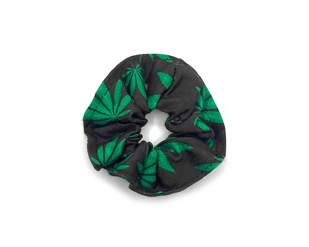 HA-030103090409 Pot Leaf Soft Scrunchie - Black/Green